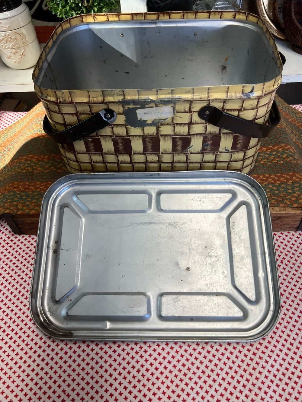 Vintage tin picnic basket brown beige decor grandma Core Storage decor - Picture 7 of 12